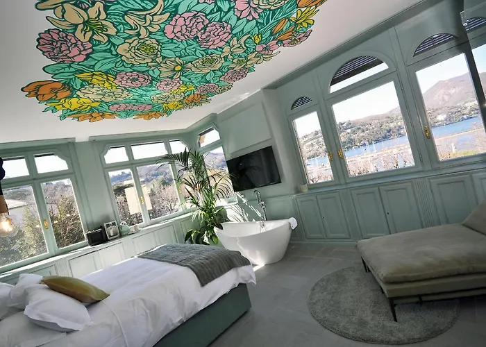 Bello!lake Pensión 4*